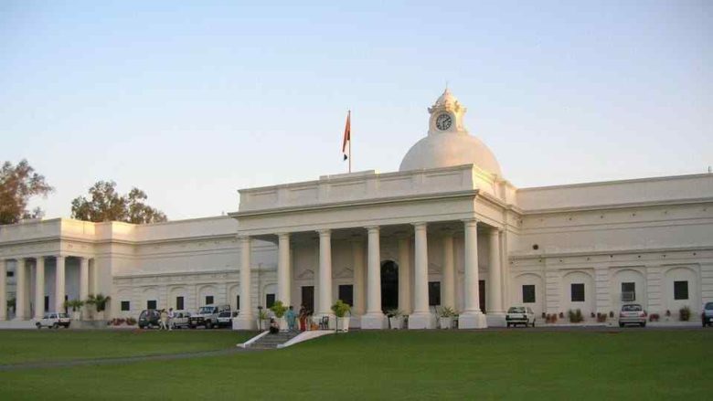 IIT Roorkee 24th Convocation Celebrates 2,513 Graduates with NASSCOM President Debjani Ghosh