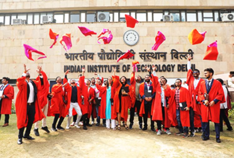 IIT Delhi 55th Convocation 2024: 2,600 Graduates, 475 PhDs, 10 Alumni Honored on August 10